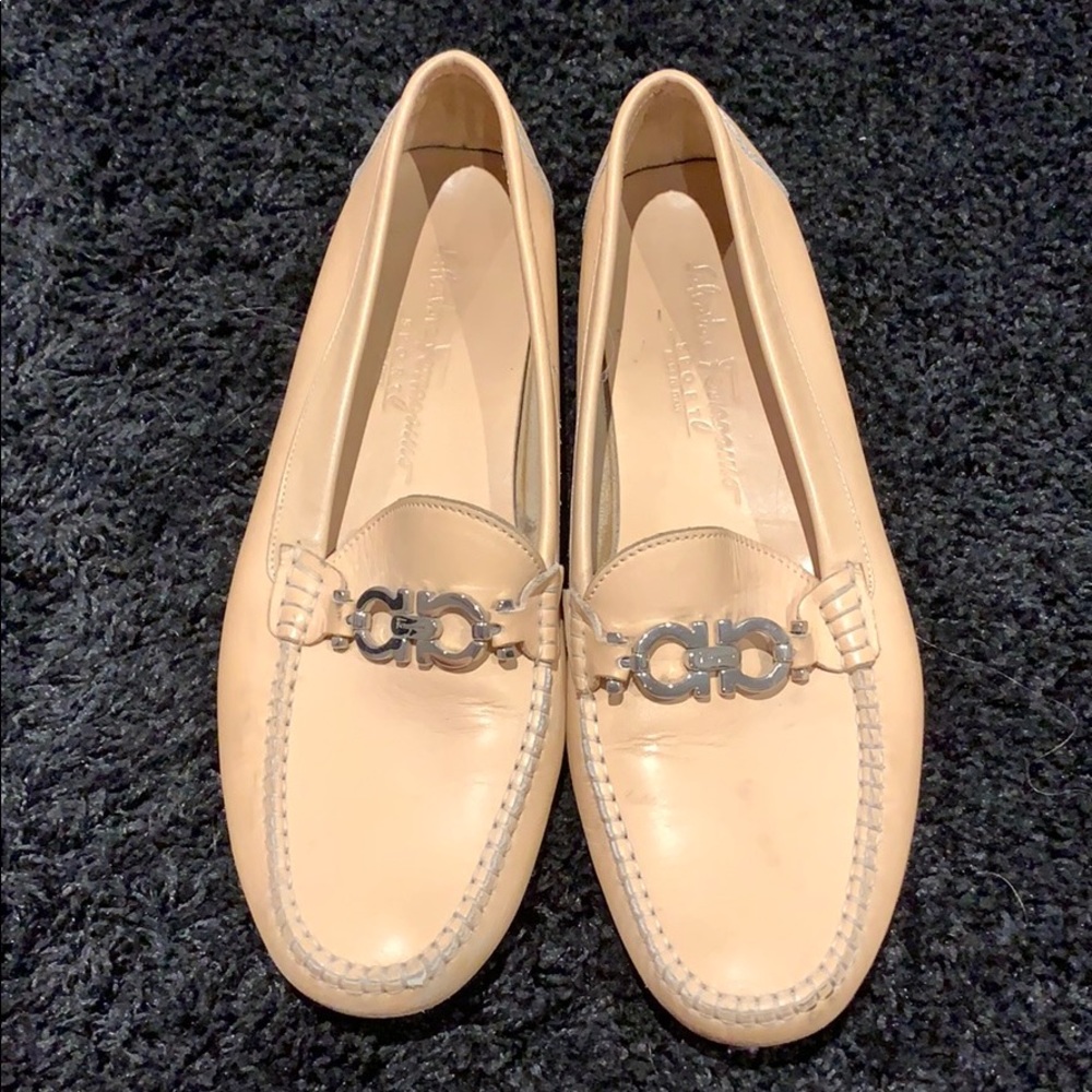 Salvatore Ferragamo sport beige tan loafers